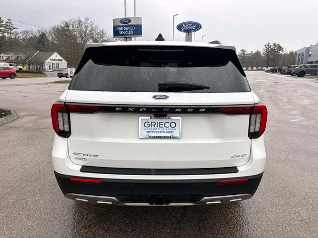Used 2025 Ford Explorer Active w/ Active Comfort Package image 4