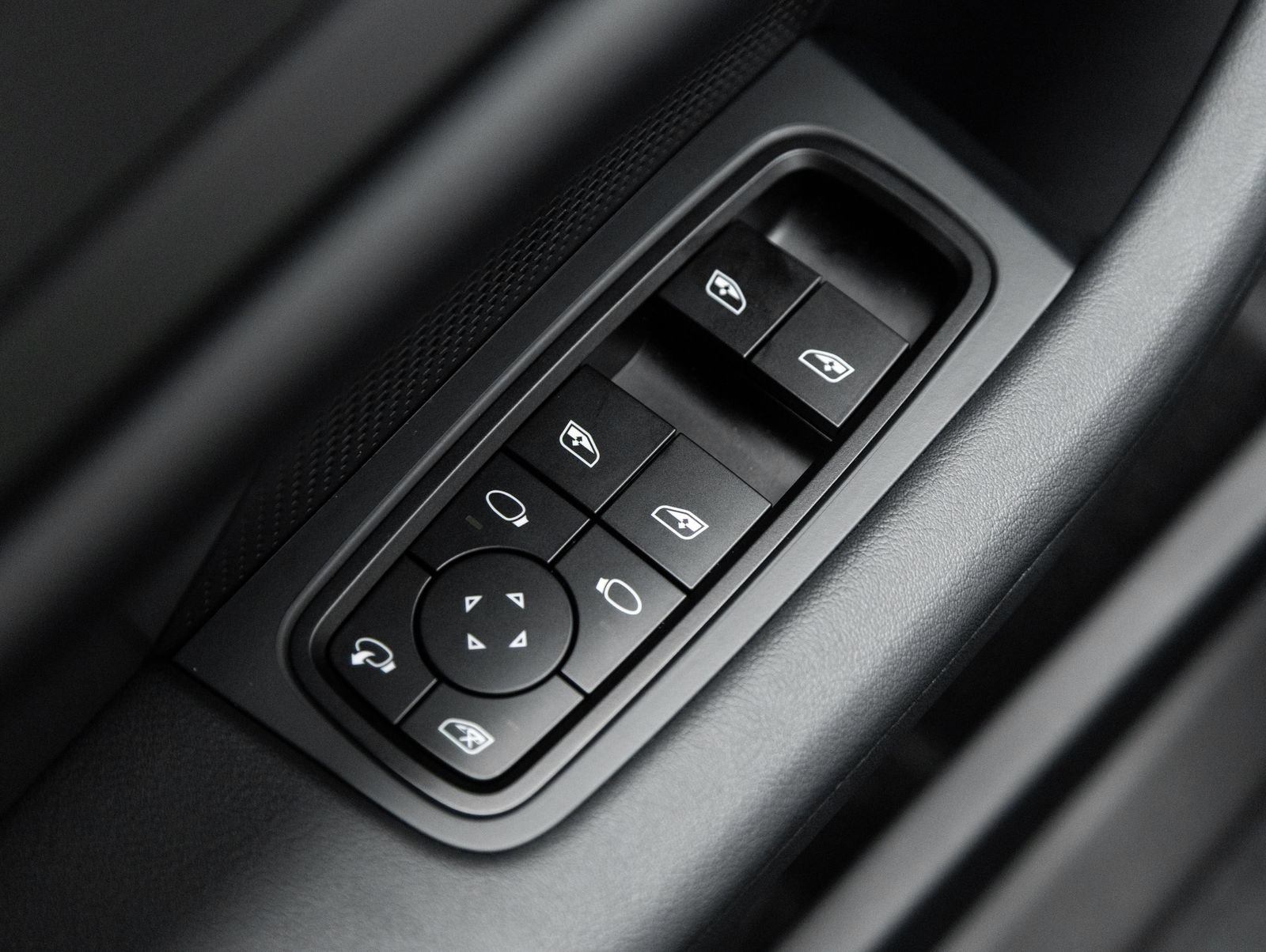 New 2026 Porsche Taycan GTS AWD/4WD image 20