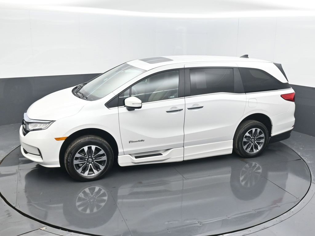 Used 2024 Honda Odyssey EX-L image 12
