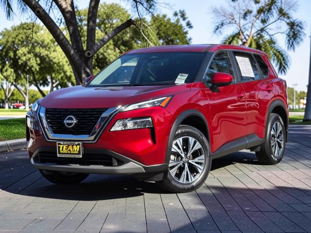 Used 2023 Nissan Rogue SV FWD image 2