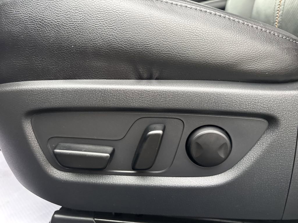 Used 2025 MAZDA CX-50 AWD 2.5 Hybrid w/ Cargo Package image 20