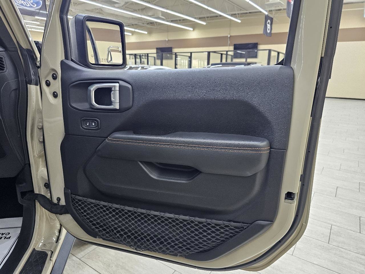 Used 2020 Jeep Gladiator Mojave AWD/4WD image 37