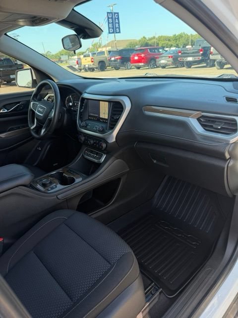 Used 2023 GMC Acadia SLE w/ Driver Convenience Package FWD image 24