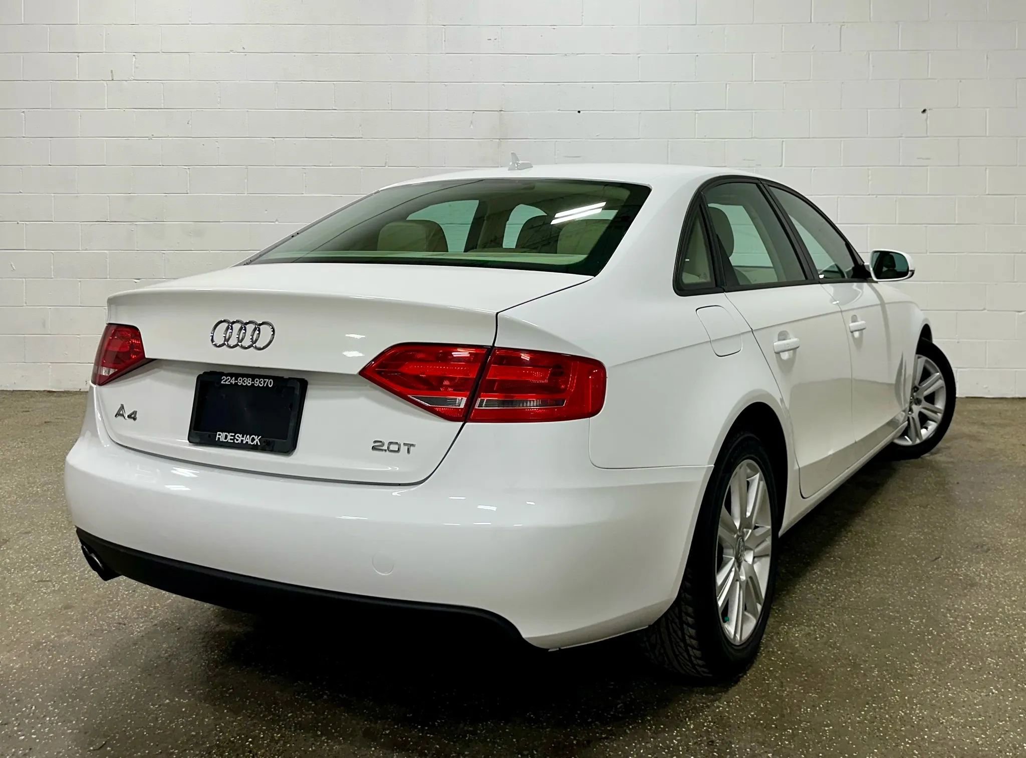 Used 2011 Audi A4 2.0T Premium image 12