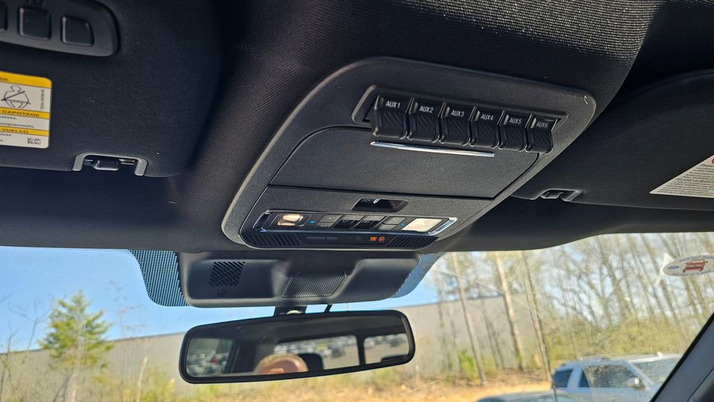 Used 2024 Ford F250 Platinum w/ Tremor Off-Road Package image 15