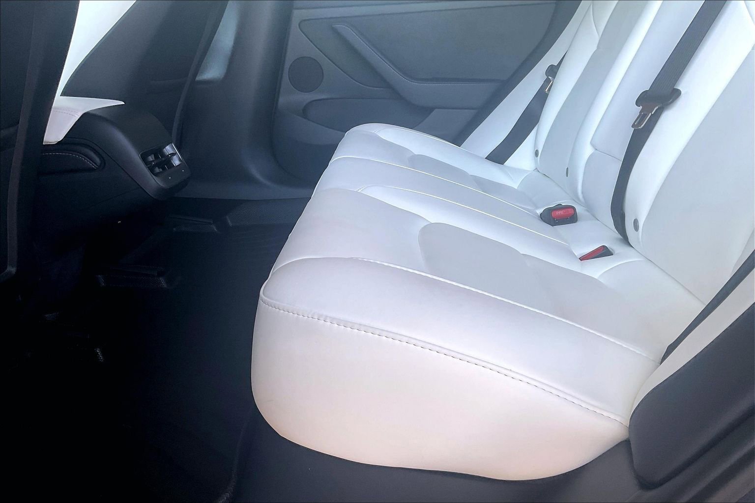 Used 2023 Tesla Model 3 Standard Range RWD image 17