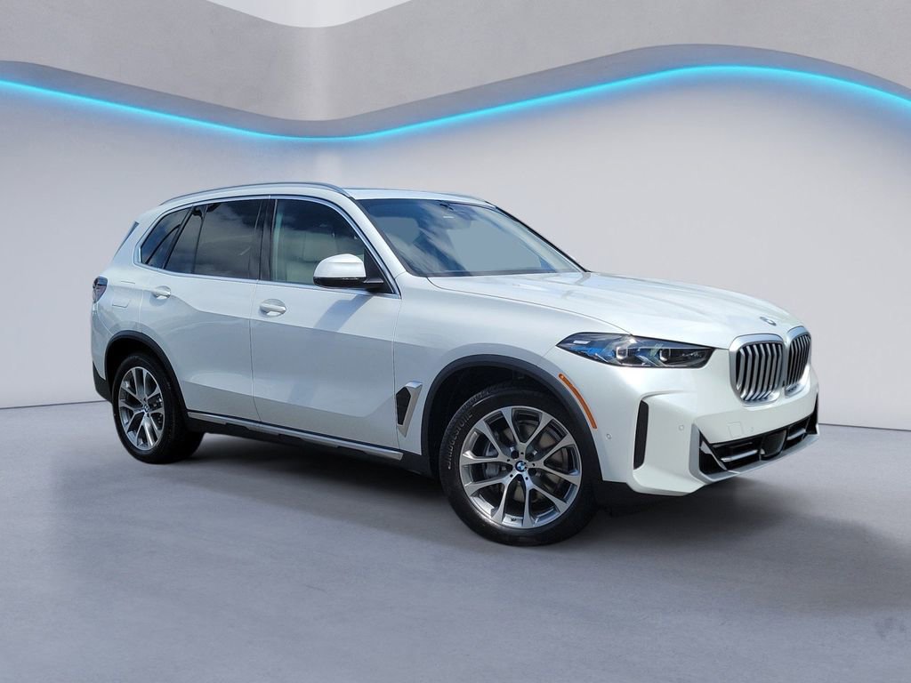 New 2026 BMW X5 xDrive40i w/ Premium Package image 2