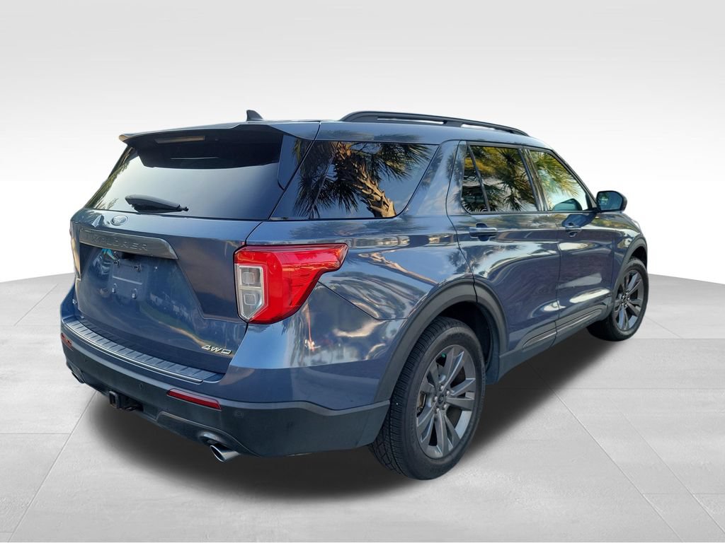 Used 2021 Ford Explorer XLT w/ Equipment Group 202A AWD/4WD image 13