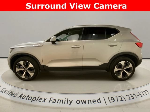 Used 2025 Volvo XC40 B5 Plus AWD/4WD image 2