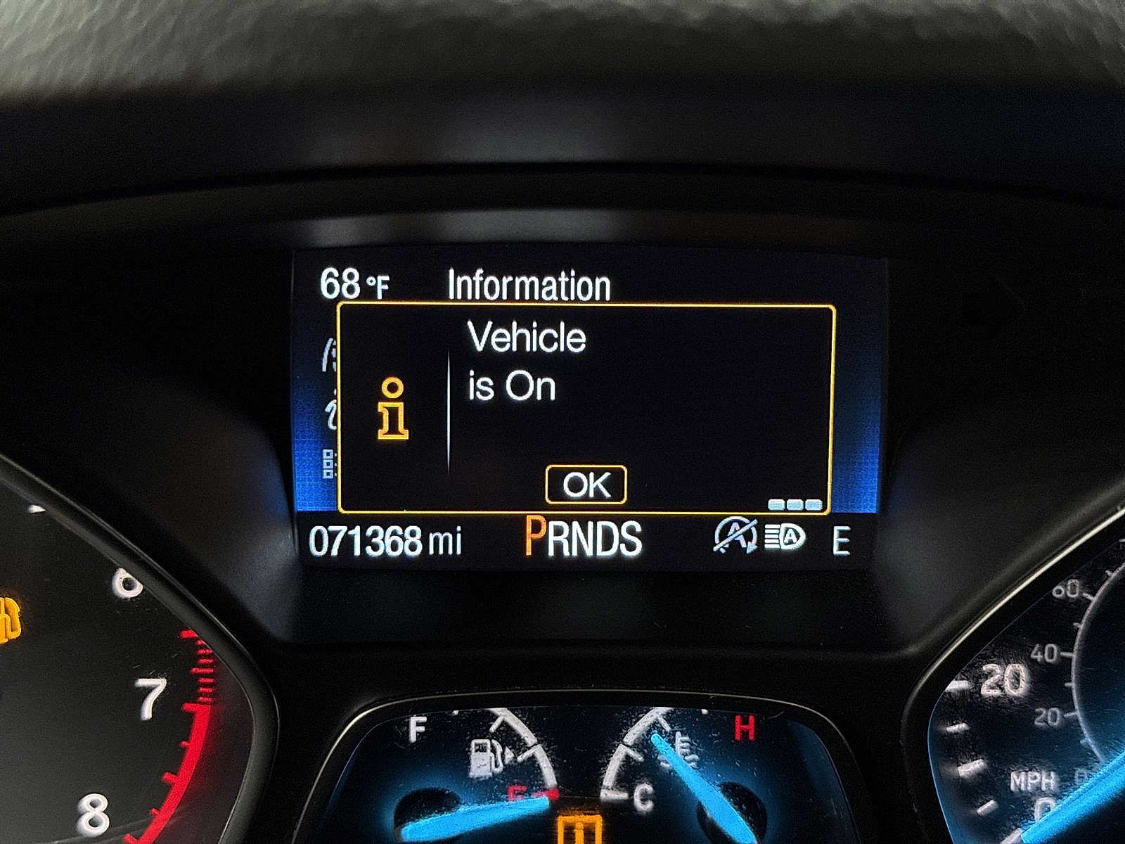 Used 2018 Ford Escape Titanium w/ Ford Safe & Smart Package AWD/4WD image 19