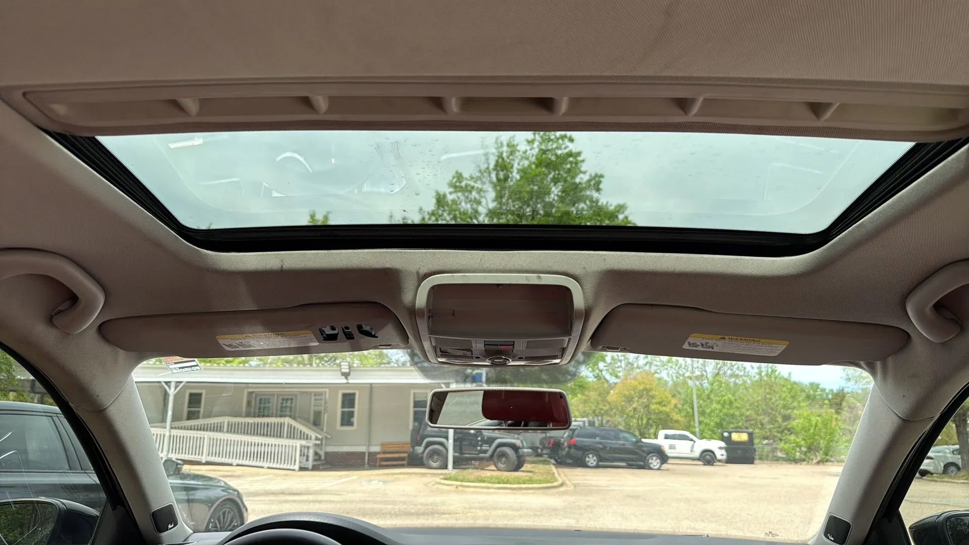 Used 2015 Volkswagen Jetta SEL image 28