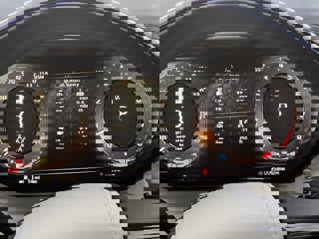 Used 2025 Land Rover Range Rover Long Wheelbase Autobiography image 14