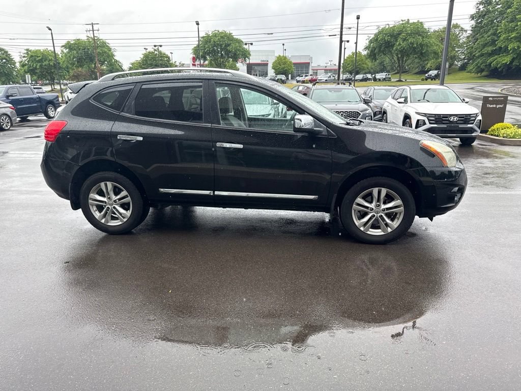 Used 2015 Nissan Rogue S w/ Convenience Package AWD/4WD image 4