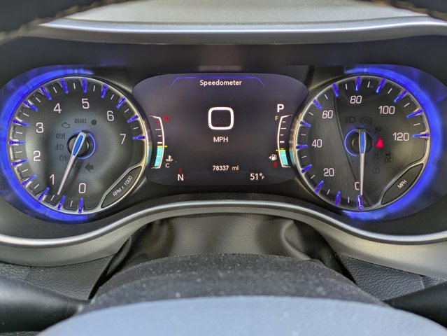 Used 2021 Chrysler Pacifica Touring w/ S Appearance Package image 11