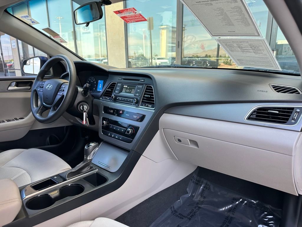 Used 2017 Hyundai Sonata SE image 29