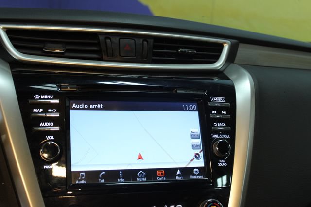 Used 2018 Nissan Murano SV AWD/4WD image 19
