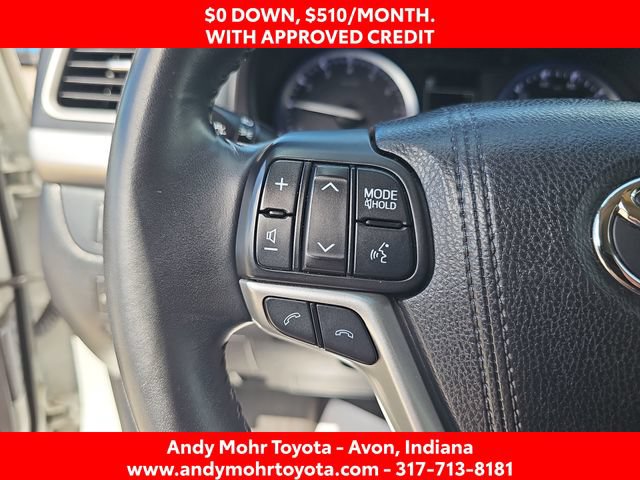 Used 2017 Toyota Highlander XLE AWD/4WD image 16