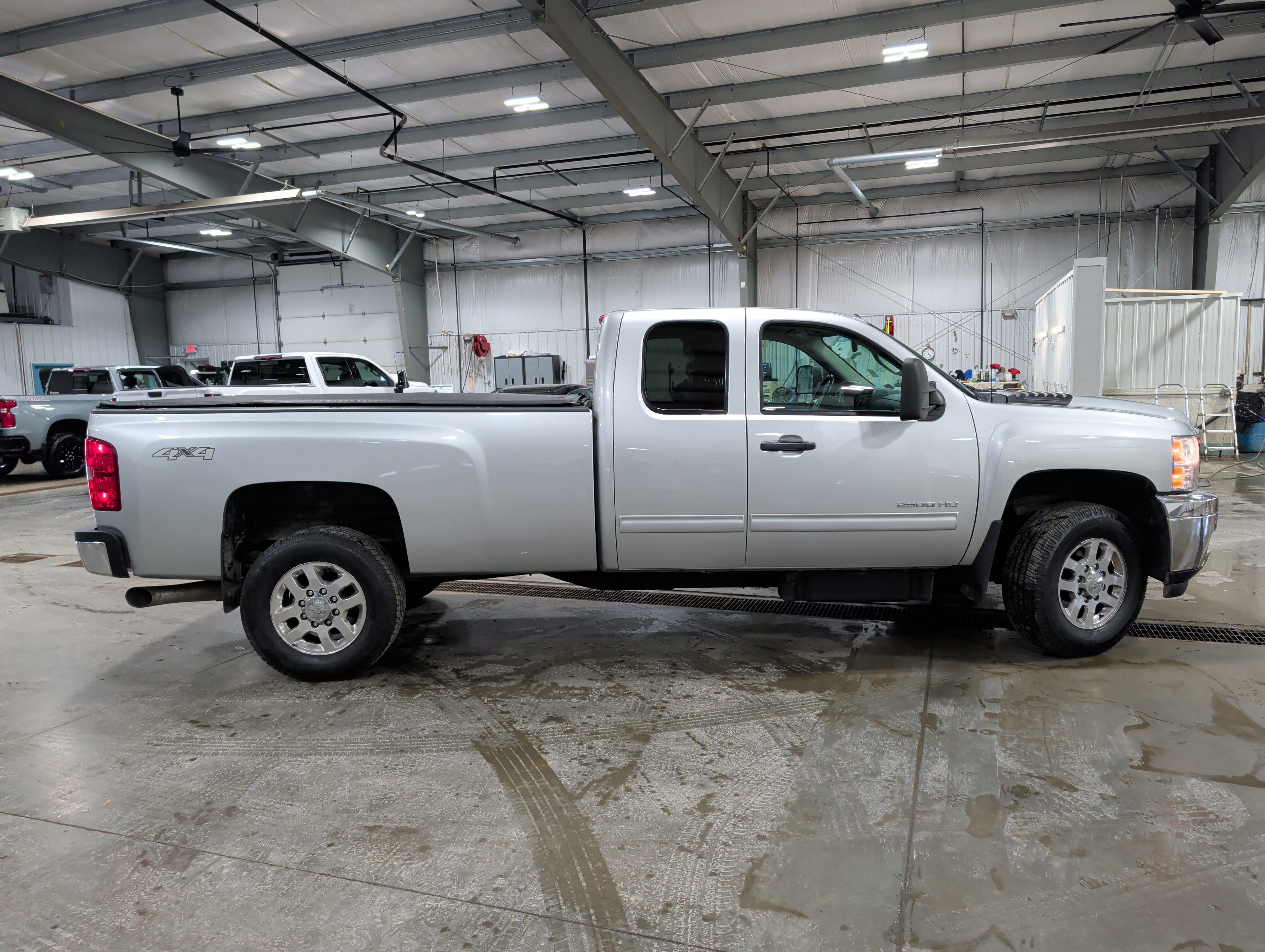 Used 2013 Chevrolet Silverado 2500 LT w/ Interior Plus Package AWD/4WD image 2