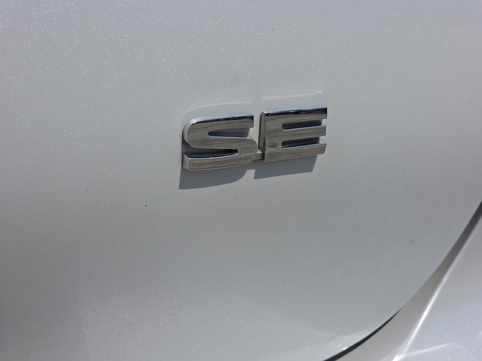Used 2024 Mitsubishi Outlander SE image 8