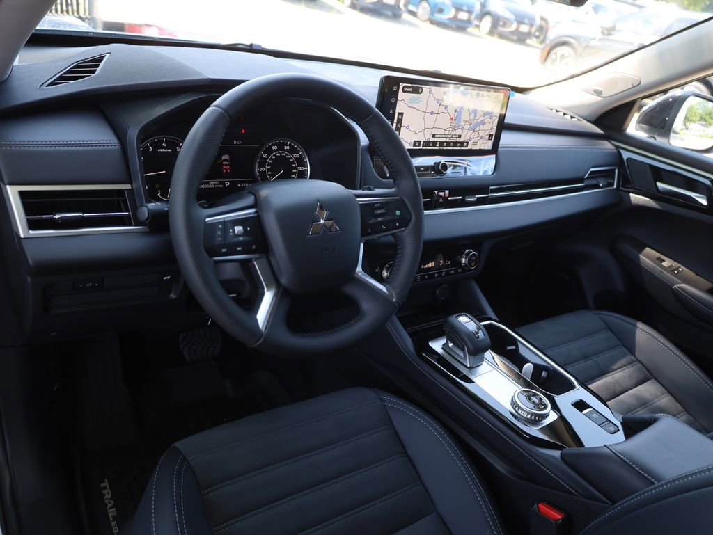 New 2025 Mitsubishi Outlander Trail Edition image 40