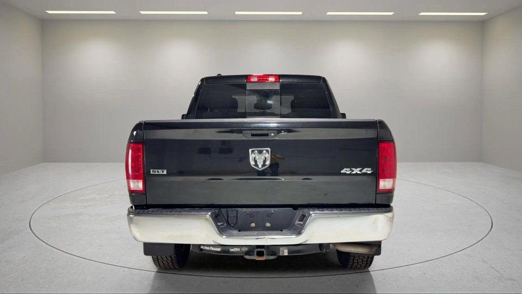 Used 2017 RAM 1500 Classic SLT image 4