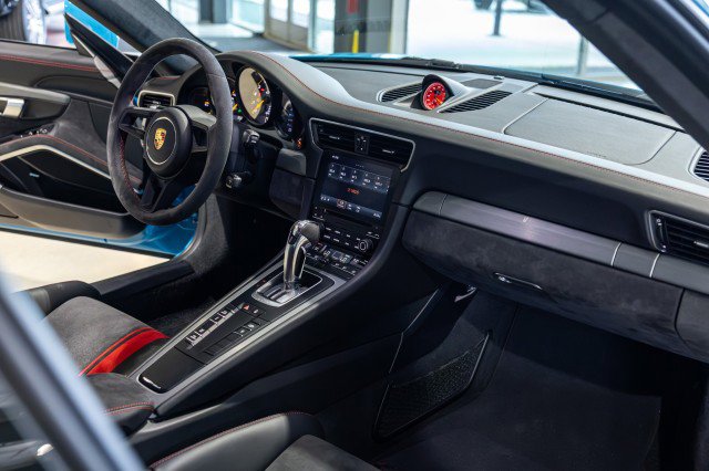 Used 2018 Porsche 911 GT3 RWD image 30