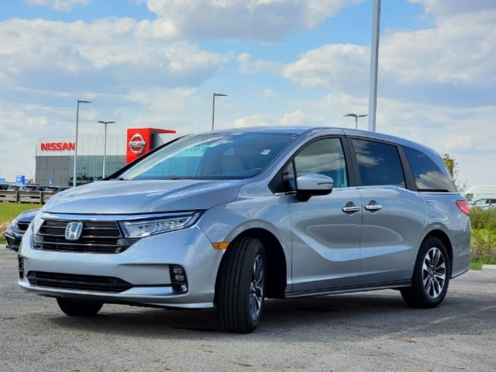 Used 2023 Honda Odyssey EX-L image 4
