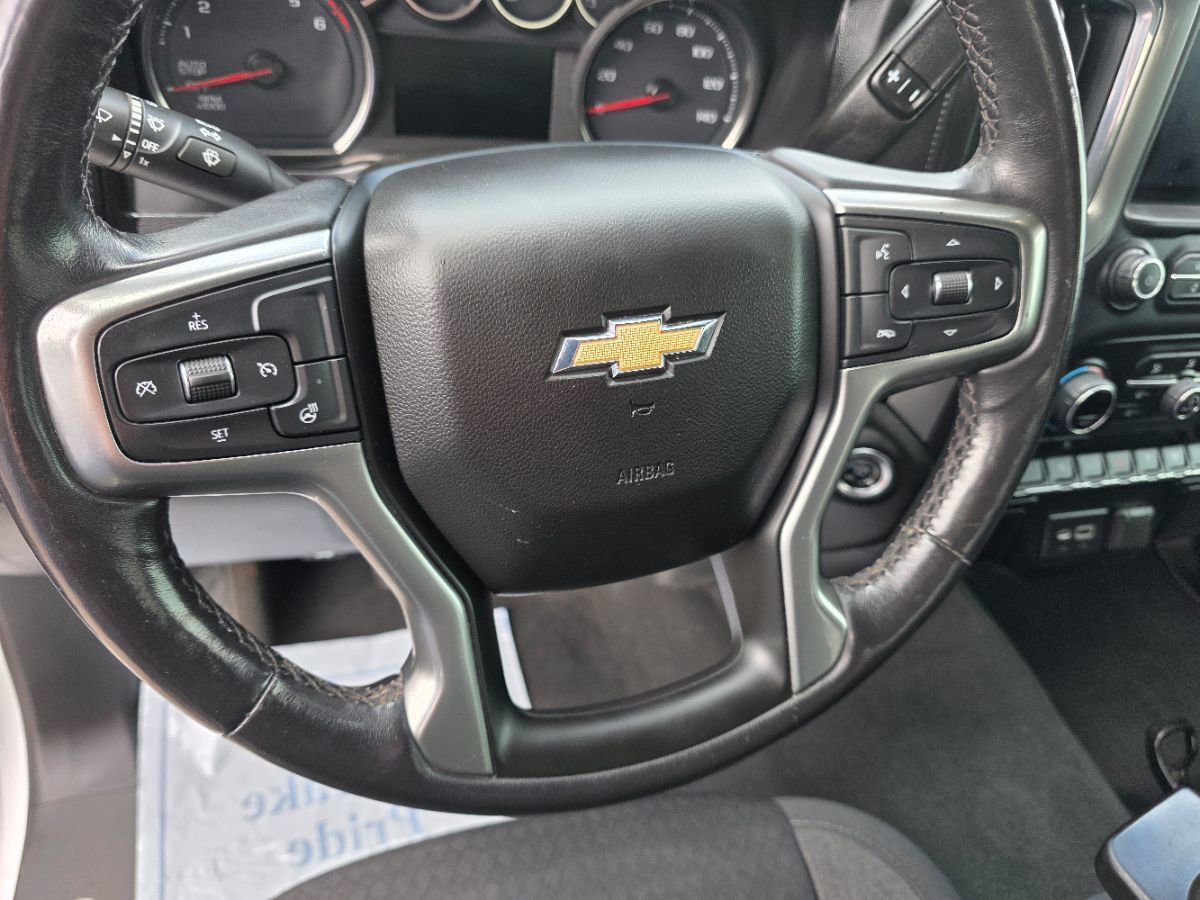 Used 2021 Chevrolet Silverado 1500 LT image 24