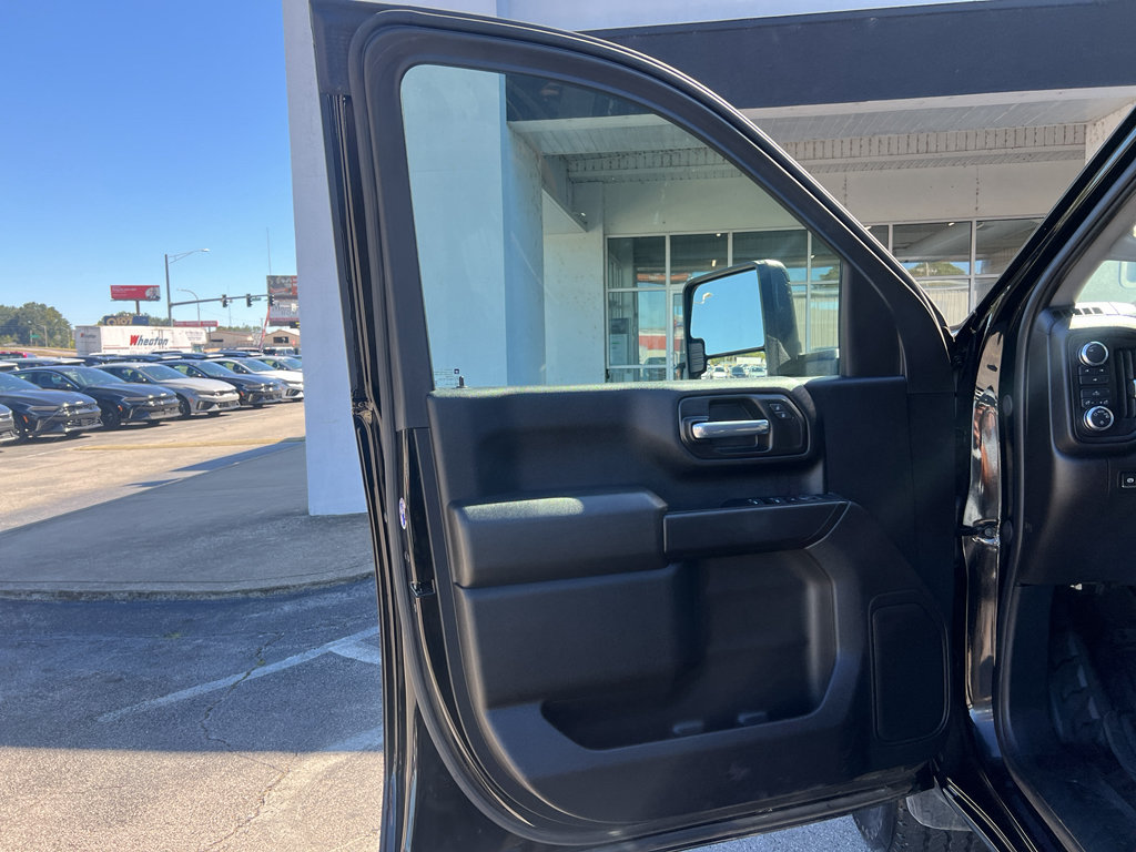 Used 2025 GMC Sierra 2500 Pro w/ Convenience Package AWD/4WD image 9