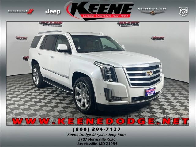 Used 2018 Cadillac Escalade Luxury AWD/4WD image 1