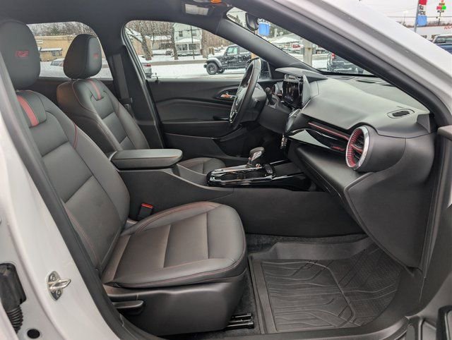 Used 2024 Chevrolet Trax RS w/ Driver Confidence Package image 12