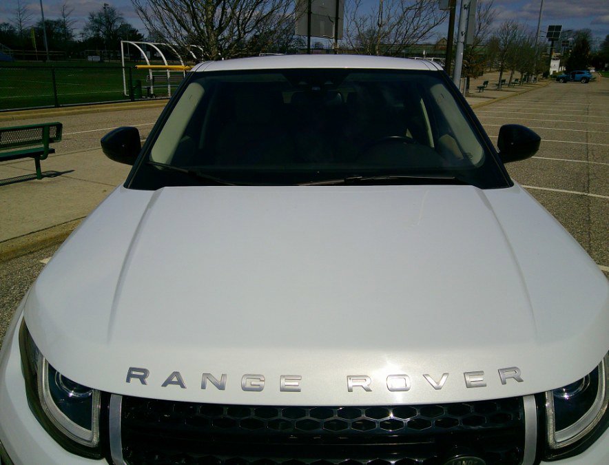 Used 2018 Land Rover Range Rover Evoque SE Premium image 46