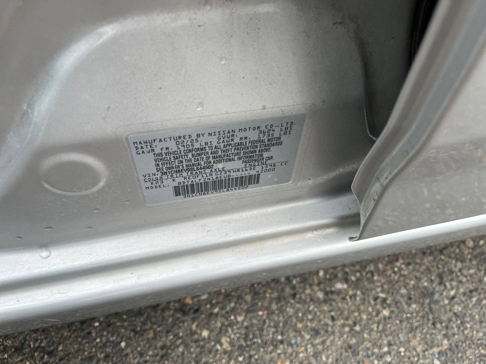 Used 2025 Nissan Versa SV FWD image 28
