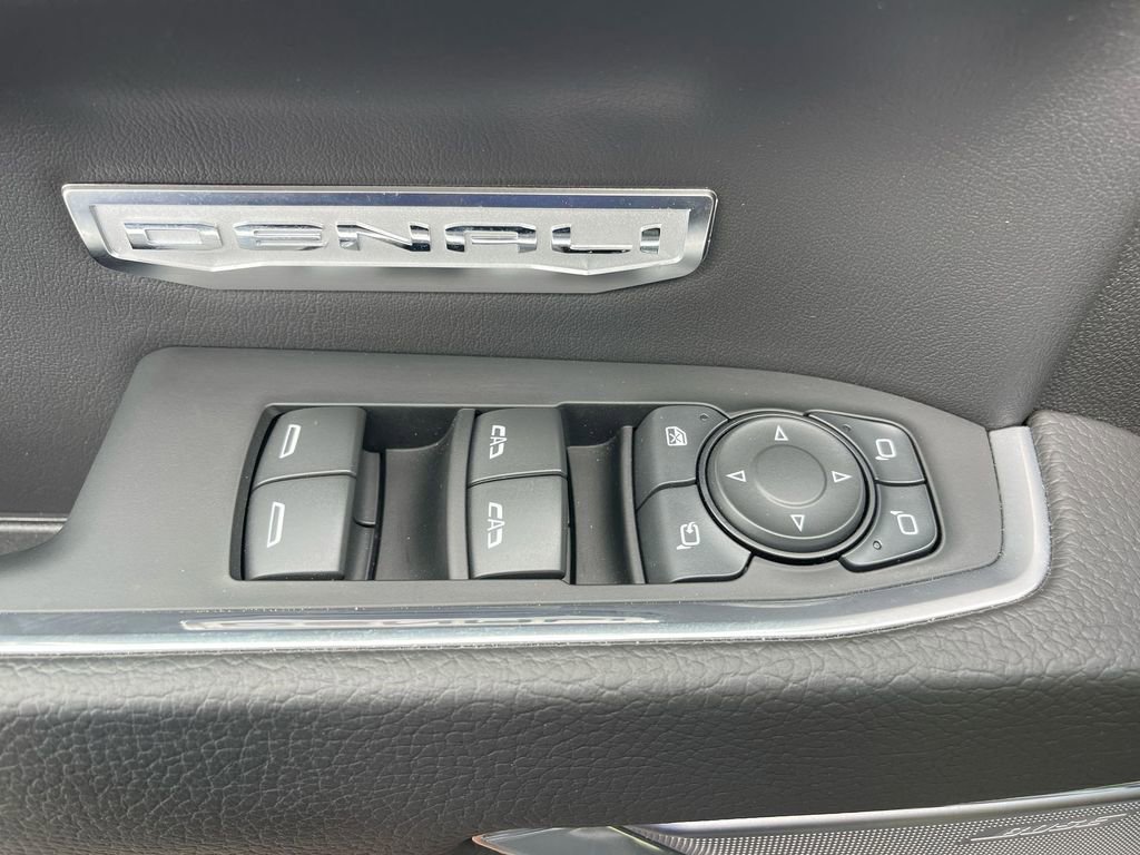 Used 2024 GMC Sierra 1500 Denali w/ Denali Reserve Package image 31