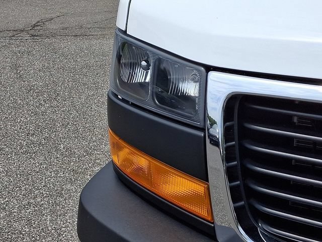 Used 2025 GMC Savana 2500 w/ Driver Convenience Package RWD image 37
