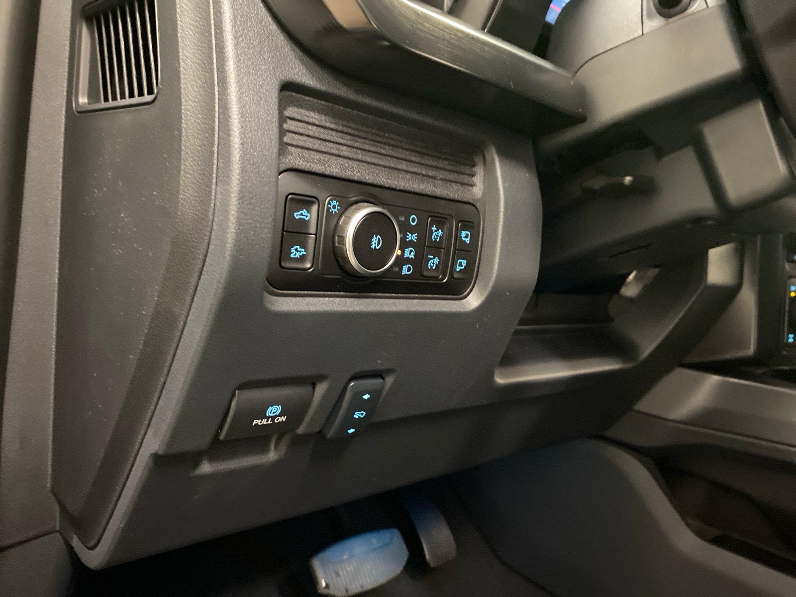 New 2026 Ford F250 4x4 Crew Cab Super Duty image 18
