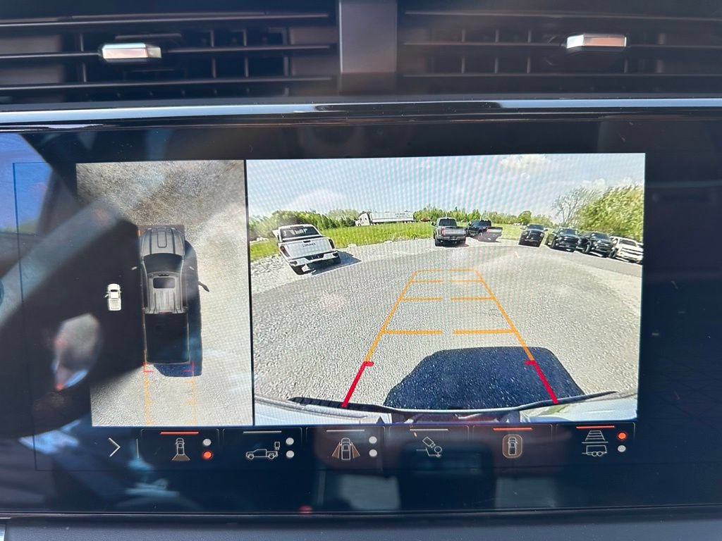 Used 2024 GMC Sierra 2500 Denali Ultimate AWD/4WD image 5