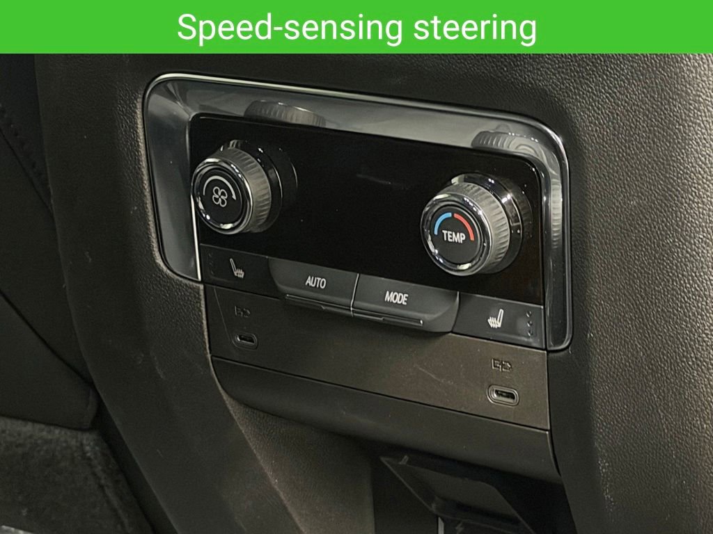 Certified 2025 Chevrolet Suburban Premier AWD/4WD image 24