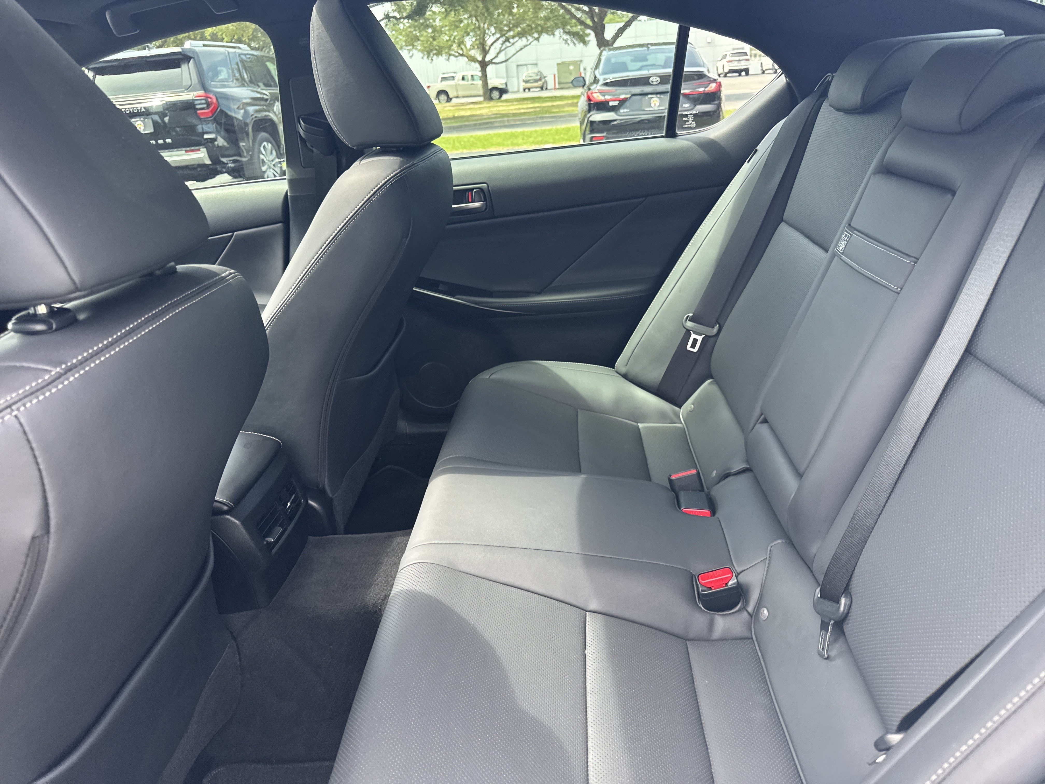 Used 2025 Lexus IS 300 w/ Comfort Package RWD image 25