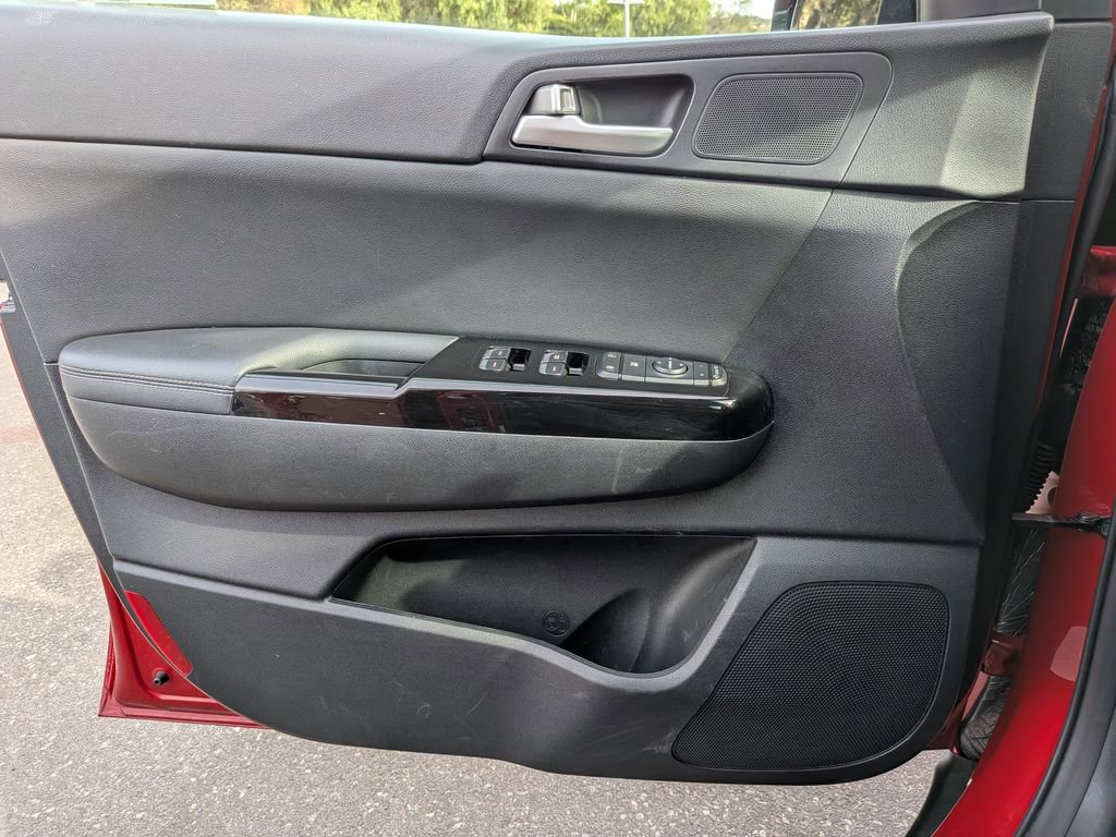 Used 2020 Kia Sportage EX image 22