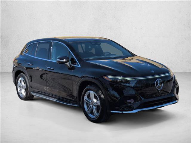 Used 2023 Mercedes-Benz EQS 450+ SUV image 3