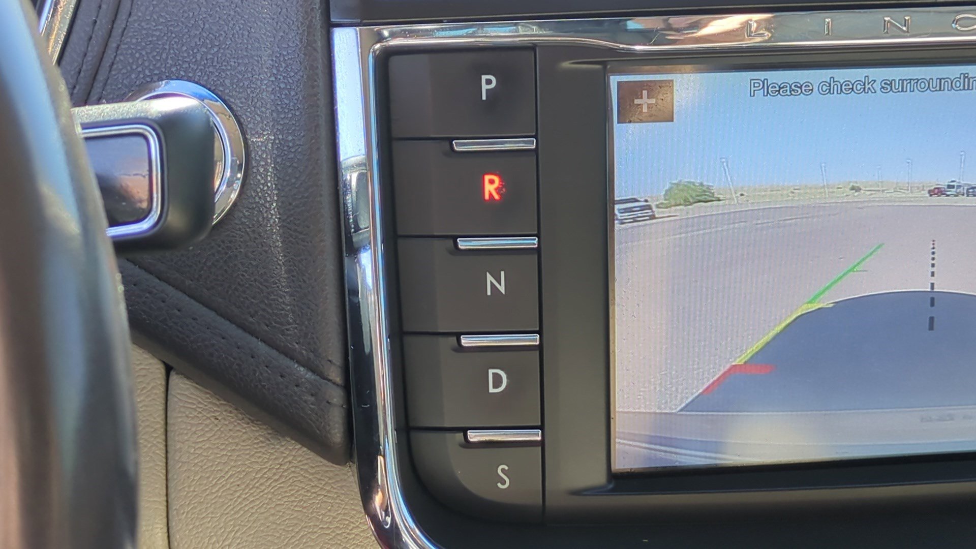 Used 2017 Lincoln Continental Reserve image 25