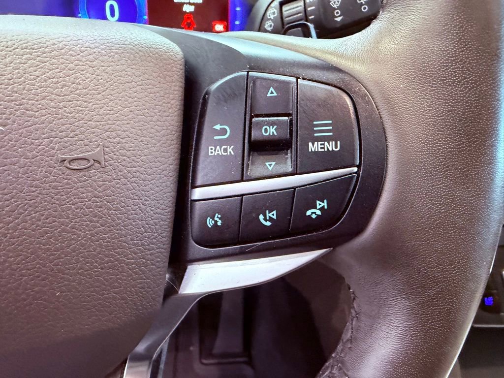 Used 2020 Ford Explorer Platinum w/ Premium Technology Package image 28