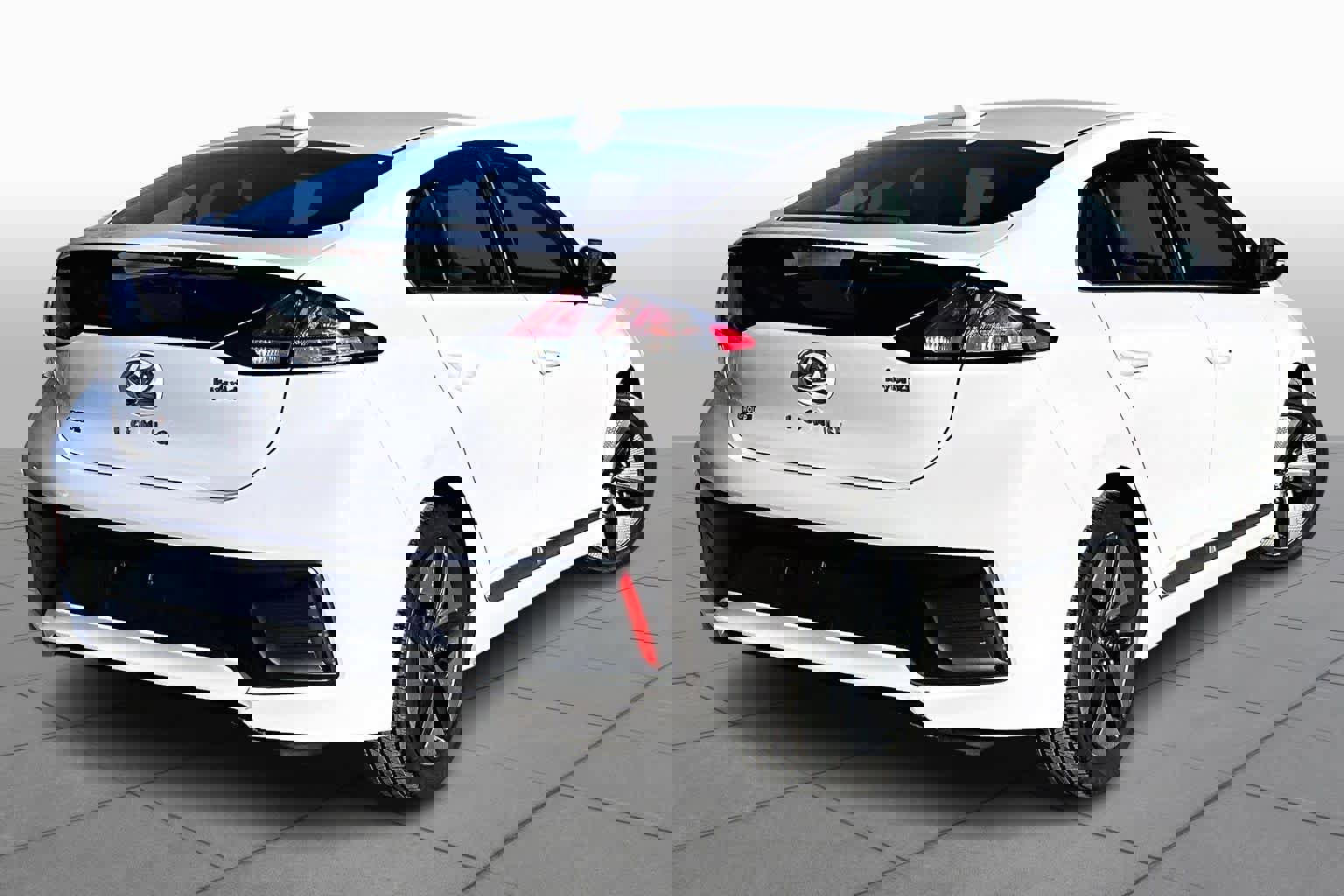 Used 2022 Hyundai Ioniq SEL image 13