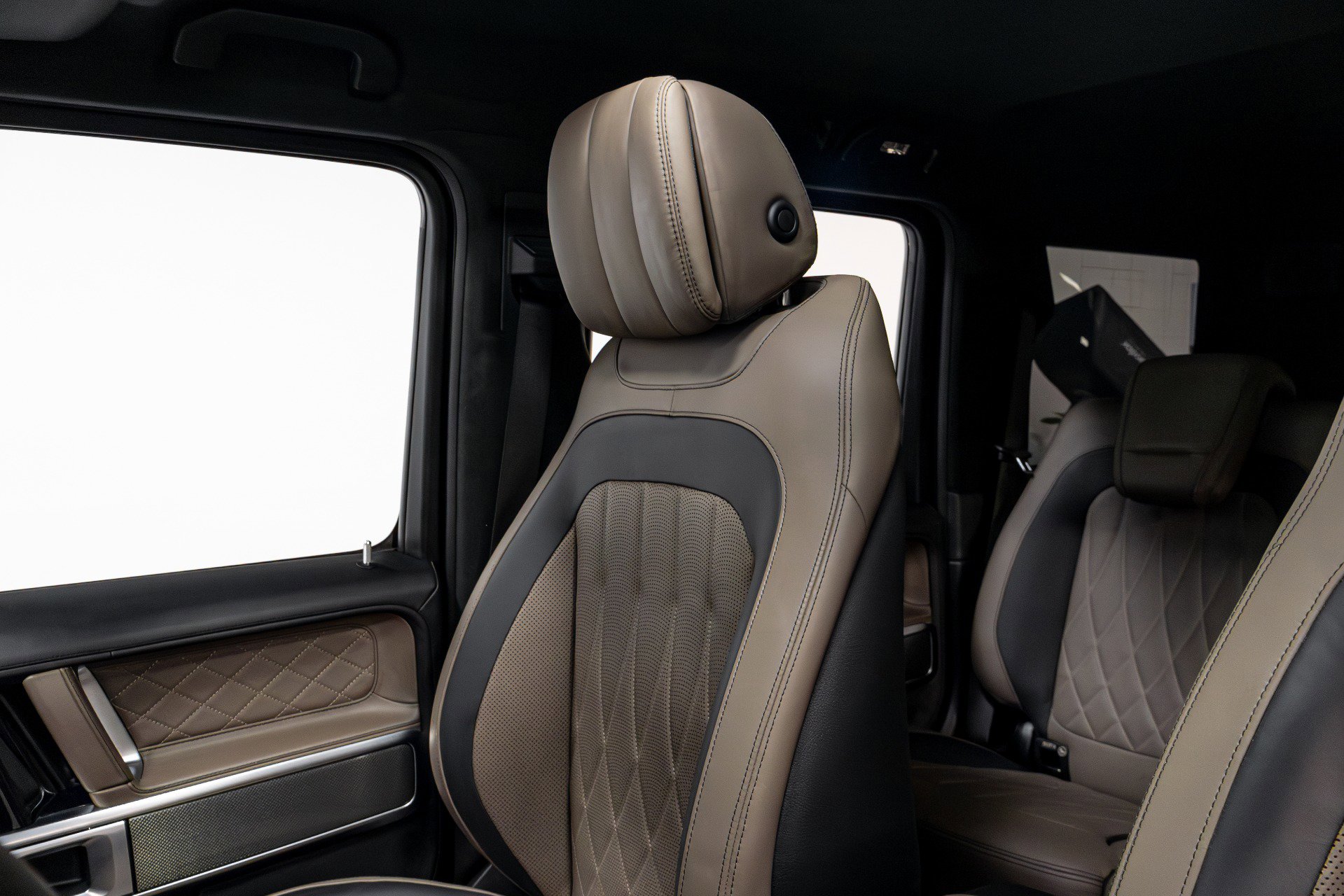 Used 2020 Mercedes-Benz G 550 image 11