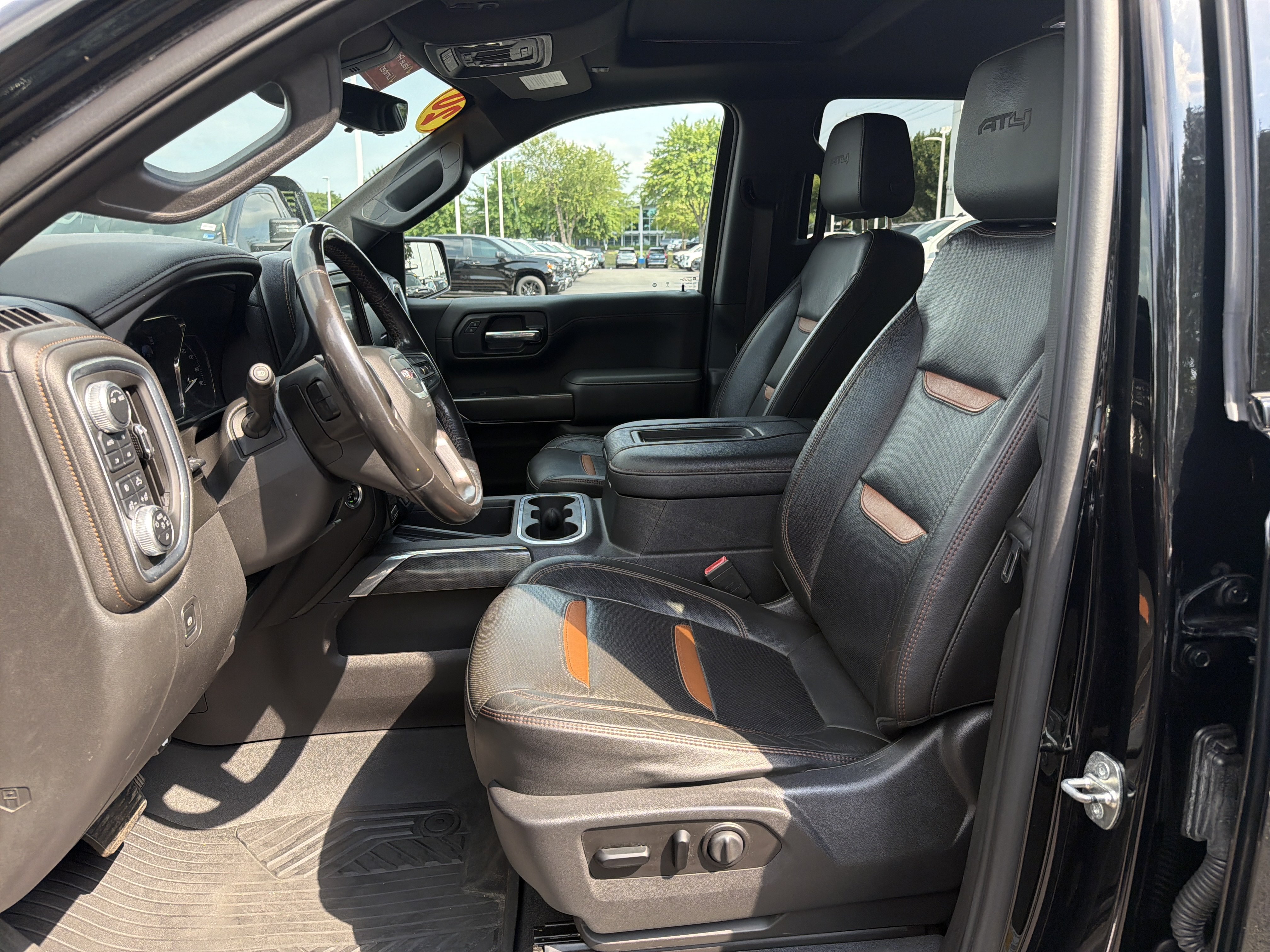 Used 2020 GMC Sierra 1500 AT4 w/ AT4 Premium Package AWD/4WD image 16