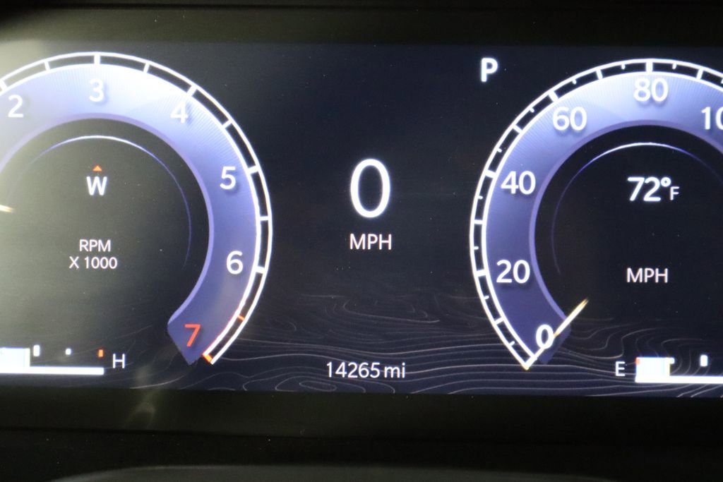 Used 2024 Jeep Grand Cherokee Altitude image 42