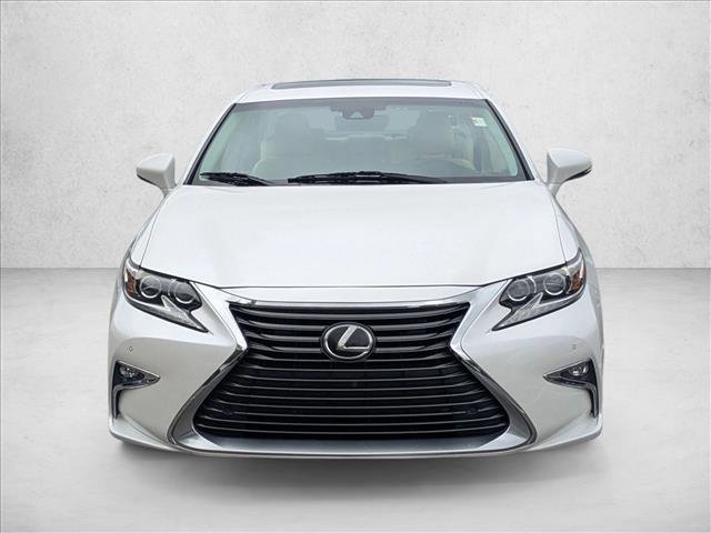 Used 2016 Lexus ES 350 w/ Luxury Package w/Wood Trim FWD image 2