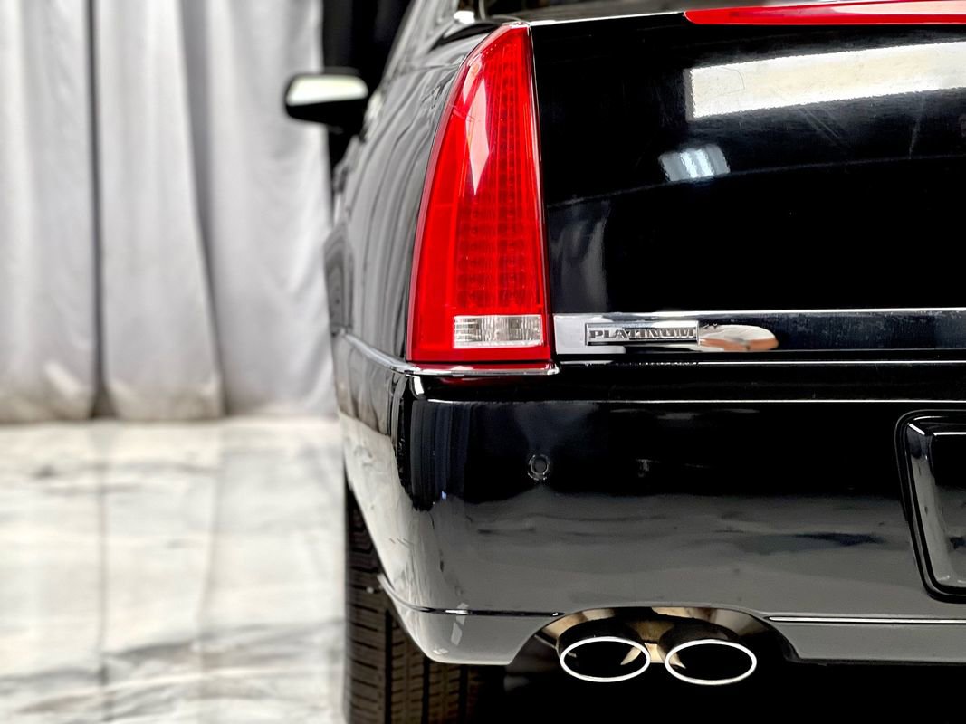 Used 2011 Cadillac DTS Platinum image 14