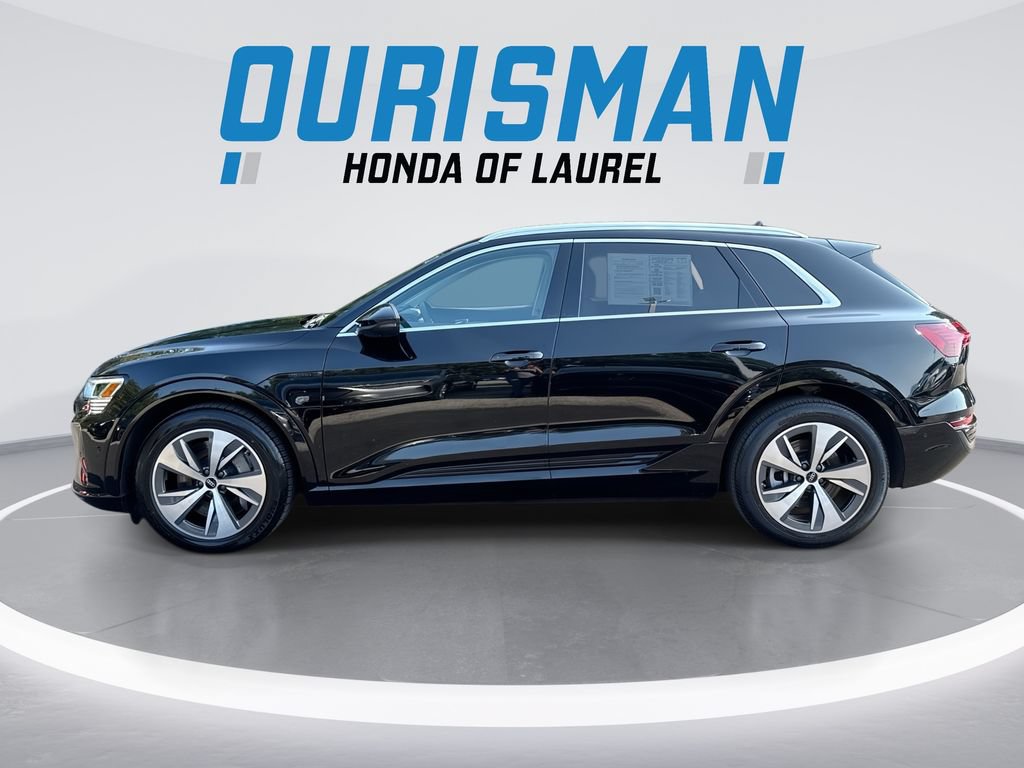 Used 2024 Audi Q8 e-tron Premium Plus AWD/4WD image 5